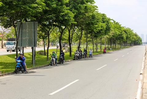 Thời tiết hôm nay 29-8: Nắng nóng trải dài ba miền, về chiều có mưa dông - Ảnh 1. Thời tiết hôm nay 29-8: Nắng nóng trải dài ba miền, về chiều có mưa dông - Ảnh 1.