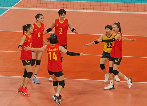 Thái Lan ngăn ‘chân dài’ Việt Nam làm nên lịch sử - Ảnh 1. Thái Lan ngăn ‘chân dài’ Việt Nam làm nên lịch sử - Ảnh 1.