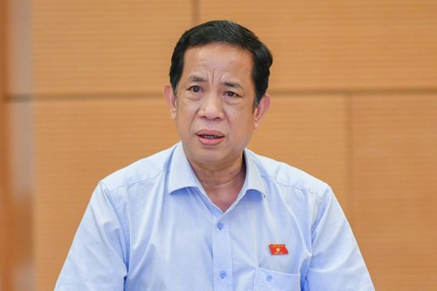 Thường vụ Quốc hội không đồng ý chuyển tiền dành cho y tế sang làm đường - Ảnh 1. Thường vụ Quốc hội không đồng ý chuyển tiền dành cho y tế sang làm đường - Ảnh 1.