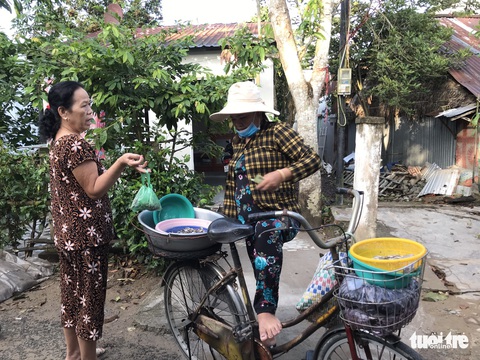 Ngư dân miền Tây nhớ lũ, trông con cá linh - Ảnh 3. Ngư dân miền Tây nhớ lũ, trông con cá linh - Ảnh 3.