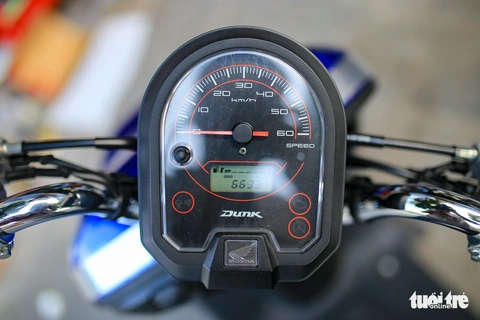 Honda Dunk 50 phân khối - Xe ga hàng hiếm giá tới 100 triệu đồng tại Việt Nam - Ảnh 7. Honda Dunk 50 phân khối - Xe ga hàng hiếm giá tới 100 triệu đồng tại Việt Nam - Ảnh 7.