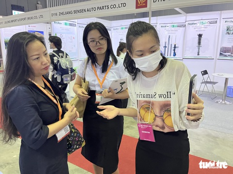 Hàng trăm nhà sản xuất Trung Quốc muốn kết nối lại chuỗi cung ứng với Việt Nam - Ảnh 2. Hàng trăm nhà sản xuất Trung Quốc muốn kết nối lại chuỗi cung ứng với Việt Nam - Ảnh 2.