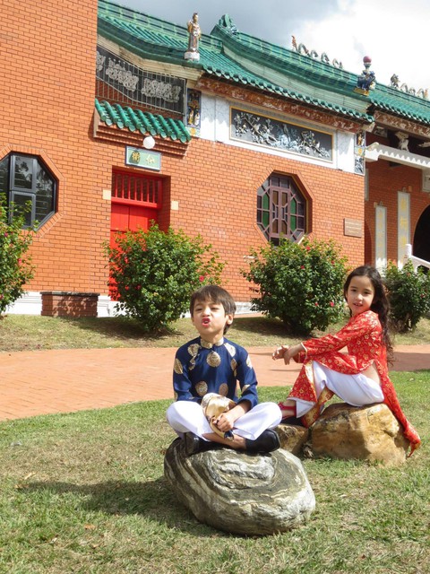 Con ơi yêu lấy tiếng quê hương - Kỳ 1: Mẹ dạy con bài hát tiếng Việt này nữa đi! - Ảnh 3. Con ơi yêu lấy tiếng quê hương - Kỳ 1: Mẹ dạy con bài hát tiếng Việt này nữa đi! - Ảnh 3.