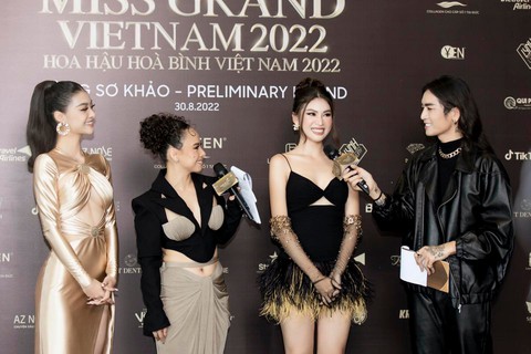 NSND Bạch Tuyết, Thúy Hường tôn vinh văn hóa Việt qua ‘Ngân nga Việt Nam - Ảnh 4. NSND Bạch Tuyết, Thúy Hường tôn vinh văn hóa Việt qua ‘Ngân nga Việt Nam - Ảnh 4.