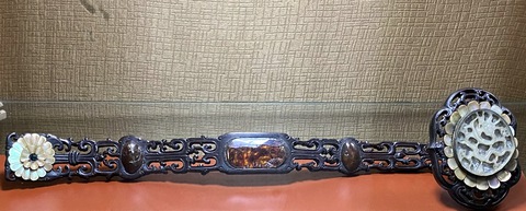 Bảo tàng mở kho cổ ngọc giới thiệu với công chúng - Ảnh 8. Bảo tàng mở kho cổ ngọc giới thiệu với công chúng - Ảnh 8.