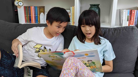 Con ơi yêu lấy tiếng quê hương - Kỳ 3: Tết có cay không bố? - Ảnh 1. Con ơi yêu lấy tiếng quê hương - Kỳ 3: Tết có cay không bố? - Ảnh 1.