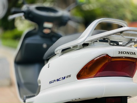 Honda Spacy 14 năm tuổi, chạy 6.000 km vẫn có giá hơn 100 triệu đồng - Ảnh 6. Honda Spacy 14 năm tuổi, chạy 6.000 km vẫn có giá hơn 100 triệu đồng - Ảnh 6.