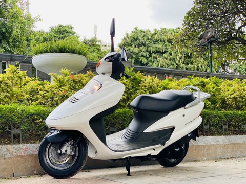 Honda Spacy 14 năm tuổi, chạy 6.000 km vẫn có giá hơn 100 triệu đồng - Ảnh 7. Honda Spacy 14 năm tuổi, chạy 6.000 km vẫn có giá hơn 100 triệu đồng - Ảnh 7.