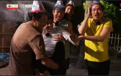 Vén màn drama Kiều Minh Tuấn nổi quạu, hất nước vào mặt Lê Dương Bảo Lâm - Ảnh 5. Vén màn drama Kiều Minh Tuấn nổi quạu, hất nước vào mặt Lê Dương Bảo Lâm - Ảnh 5.