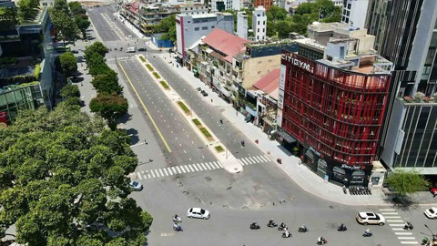 Tái lập tuyến đường Lê Lợi: Tạo sinh khí mới cho vùng di sản - Ảnh 1. Tái lập tuyến đường Lê Lợi: Tạo sinh khí mới cho vùng di sản - Ảnh 1.