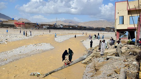Chùm ảnh lũ lụt kinh hoàng ở Pakistan - Ảnh 3.