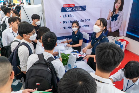 Sinh viên Kỹ thuật - Công nghệ ‘săn’ hơn 3.500 đầu việc tại HUTECH TECHSHOW 2022 - Ảnh 3. Sinh viên Kỹ thuật - Công nghệ ‘săn’ hơn 3.500 đầu việc tại HUTECH TECHSHOW 2022 - Ảnh 3.