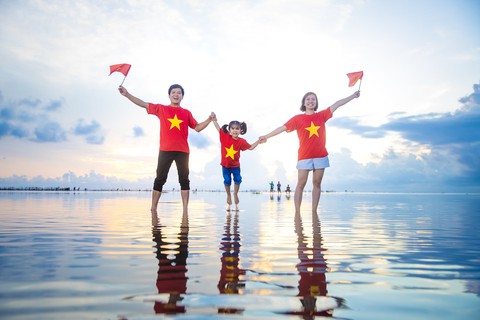 Nghỉ lễ 2-9 về check-in biển vô cực Thái Bình đang hot rần rần - Ảnh 1. Nghỉ lễ 2-9 về check-in biển vô cực Thái Bình đang hot rần rần - Ảnh 1.
