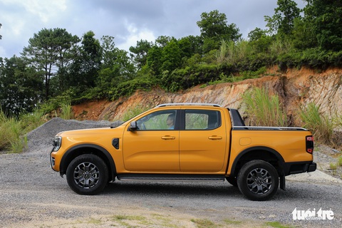 Đánh giá Ford Ranger Wildtrak 2023: Thu hẹp khác biệt với ‘xe con’ - Ảnh 10. Đánh giá Ford Ranger Wildtrak 2023: Thu hẹp khác biệt với ‘xe con’ - Ảnh 10.