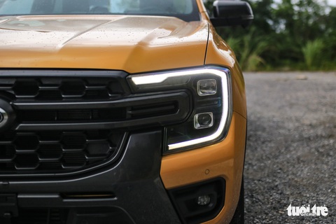 Đánh giá Ford Ranger Wildtrak 2023: Thu hẹp khác biệt với ‘xe con’ - Ảnh 11. Đánh giá Ford Ranger Wildtrak 2023: Thu hẹp khác biệt với ‘xe con’ - Ảnh 11.