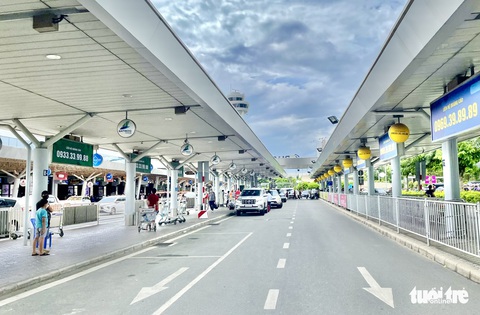 Ưu tiên tối đa cho taxi vào Tân Sơn Nhất dịp lễ 2-9 - Ảnh 1. Ưu tiên tối đa cho taxi vào Tân Sơn Nhất dịp lễ 2-9 - Ảnh 1.