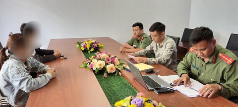 Phao tin bắt cóc lấy nội tạng trên Facebook, 2 người phụ nữ bị phạt 7,5 triệu đồng - Ảnh 1. Phao tin bắt cóc lấy nội tạng trên Facebook, 2 người phụ nữ bị phạt 7,5 triệu đồng - Ảnh 1.