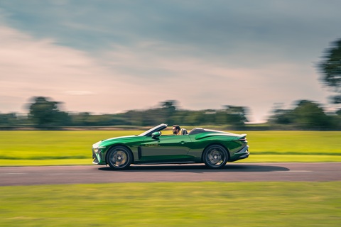 Bentley sẵn sàng bàn giao siêu phẩm đắt nhất đội hình: 8 chiếc khác nhau, làm thủ công 100% - Ảnh 5. Bentley sẵn sàng bàn giao siêu phẩm đắt nhất đội hình: 8 chiếc khác nhau, làm thủ công 100% - Ảnh 5.