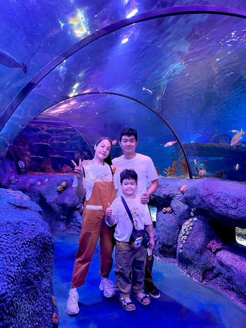 Nhật Kim Anh ‘quậy’ tưng bừng khi du lịch cùng chồng cũ và con trai - Ảnh 6. Nhật Kim Anh ‘quậy’ tưng bừng khi du lịch cùng chồng cũ và con trai - Ảnh 6.