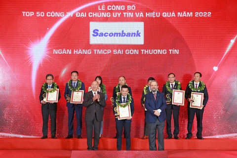 Sacombank nhận 2 giải thưởng từ Vietnam Report - Ảnh 2. Sacombank nhận 2 giải thưởng từ Vietnam Report - Ảnh 2.
