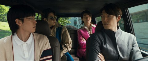 Kim Woo Bin đóng 4 vai trong Cuộc chiến xuyên không khiến fan nữ đổ rầm - Ảnh 1. Kim Woo Bin đóng 4 vai trong Cuộc chiến xuyên không khiến fan nữ đổ rầm - Ảnh 1.