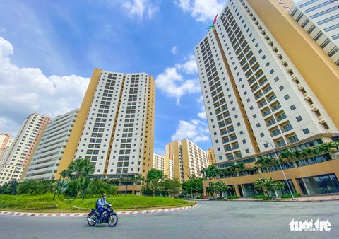 Nhà tái định cư bỏ hoang: Đánh thức chục ngàn tỉ đắp chiếu - Ảnh 1. Nhà tái định cư bỏ hoang: Đánh thức chục ngàn tỉ đắp chiếu - Ảnh 1.