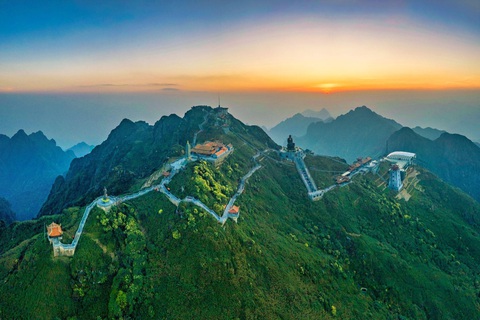 Vu Lan trên đỉnh Fansipan - Ảnh 1. Vu Lan trên đỉnh Fansipan - Ảnh 1.