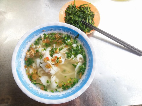 Bánh canh cá lóc Sài Gòn, hương đồng gió nội nóng, ngon nghẹn ngào - Ảnh 3. Bánh canh cá lóc Sài Gòn, hương đồng gió nội nóng, ngon nghẹn ngào - Ảnh 3.