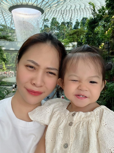Các nhóc tì nhà sao Việt ‘căng như dây đàn’ khi chụp ảnh thẻ - Ảnh 6. Các nhóc tì nhà sao Việt ‘căng như dây đàn’ khi chụp ảnh thẻ - Ảnh 6.