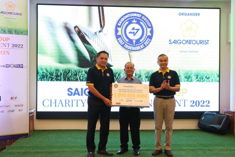 Giải golf từ thiện của Saigontourist quyên góp 1 tỉ hỗ trợ trẻ em ảnh hưởng bởi dịch COVID-19 - Ảnh 1. Giải golf từ thiện của Saigontourist quyên góp 1 tỉ hỗ trợ trẻ em ảnh hưởng bởi dịch COVID-19 - Ảnh 1.