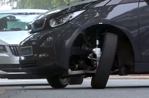 Hệ thống treo đặc biệt giúp đậu xe không gian hẹp, quay đầu dễ dàng - Ảnh 1. Hệ thống treo đặc biệt giúp đậu xe không gian hẹp, quay đầu dễ dàng - Ảnh 1.