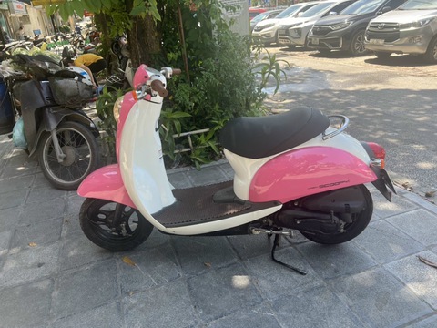 Những mẫu scooter 50 phân khối độc đáo tại Việt Nam - Ảnh 3. Những mẫu scooter 50 phân khối độc đáo tại Việt Nam - Ảnh 3.