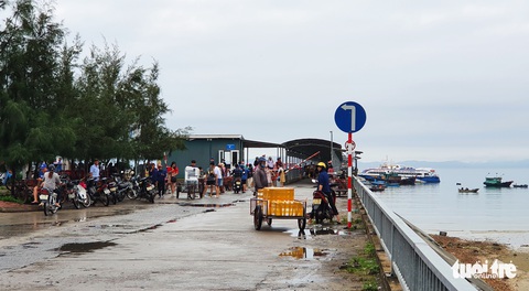 Từ 1-9, du khách không mang chai nhựa, túi nilông khi đến đảo Cô Tô - Ảnh 1. Từ 1-9, du khách không mang chai nhựa, túi nilông khi đến đảo Cô Tô - Ảnh 1.