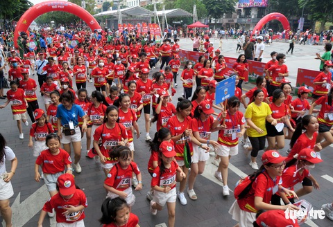 3.000 em nhỏ đồng diễn flashmob xác lập kỷ lục Việt Nam - Ảnh 4. 3.000 em nhỏ đồng diễn flashmob xác lập kỷ lục Việt Nam - Ảnh 4.