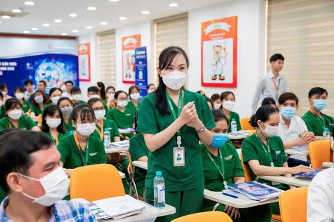 Servier Việt Nam và Trung Sơn phối hợp nâng tầm dược sĩ - Ảnh 1. Servier Việt Nam và Trung Sơn phối hợp nâng tầm dược sĩ - Ảnh 1.