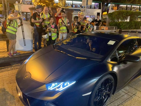 Lóa mắt với bộ sưu tập siêu xe toàn Ferrari, Lamborghini của Quách Phú Thành - Ảnh 3. Lóa mắt với bộ sưu tập siêu xe toàn Ferrari, Lamborghini của Quách Phú Thành - Ảnh 3.