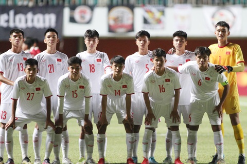 Thua Indonesia, U16 Việt Nam nguy cơ bị loại từ vòng bảng Giải U16 Đông Nam Á - Ảnh 2. Thua Indonesia, U16 Việt Nam nguy cơ bị loại từ vòng bảng Giải U16 Đông Nam Á - Ảnh 2.