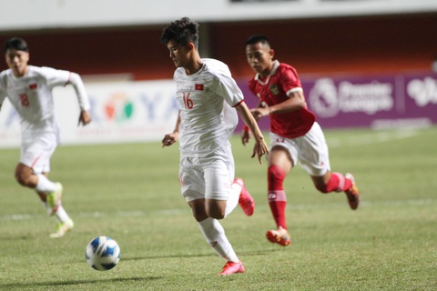 Thua Indonesia, U16 Việt Nam nguy cơ bị loại từ vòng bảng Giải U16 Đông Nam Á - Ảnh 1. Thua Indonesia, U16 Việt Nam nguy cơ bị loại từ vòng bảng Giải U16 Đông Nam Á - Ảnh 1.
