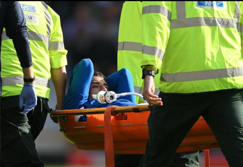 Ben Godfrey của Everton dính chấn thương kinh hoàng - Ảnh 3. Ben Godfrey của Everton dính chấn thương kinh hoàng - Ảnh 3.