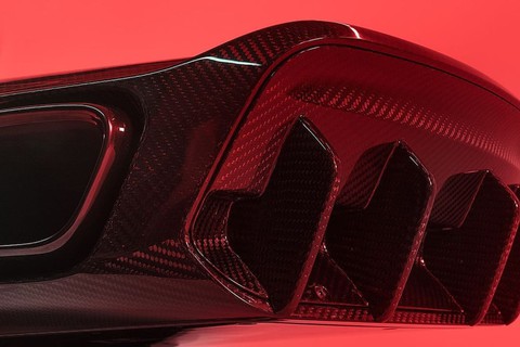 Bộ loa Mercedes-AMG siêu độc cho người mê âm nhạc, giá ngang xe phổ thông - Ảnh 3. Bộ loa Mercedes-AMG siêu độc cho người mê âm nhạc, giá ngang xe phổ thông - Ảnh 3.