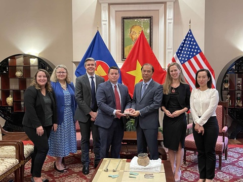FBI trả cổ vật cho Việt Nam - Ảnh 1. FBI trả cổ vật cho Việt Nam - Ảnh 1.