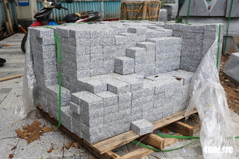 Gấp rút hoàn thiện việc cải tạo hồ Con Rùa, bàn giao vào đúng lễ 2-9 - Ảnh 4. Gấp rút hoàn thiện việc cải tạo hồ Con Rùa, bàn giao vào đúng lễ 2-9 - Ảnh 4.