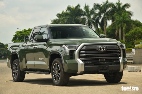 Toyota Tundra 2022 giá hơn 4 tỉ đồng: Bán tải Nhật mang đậm chất Mỹ - Ảnh 1. Toyota Tundra 2022 giá hơn 4 tỉ đồng: Bán tải Nhật mang đậm chất Mỹ - Ảnh 1.
