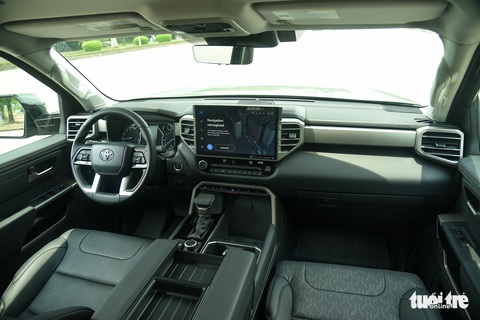 Toyota Tundra 2022 giá hơn 4 tỉ đồng: Bán tải Nhật mang đậm chất Mỹ - Ảnh 4. Toyota Tundra 2022 giá hơn 4 tỉ đồng: Bán tải Nhật mang đậm chất Mỹ - Ảnh 4.