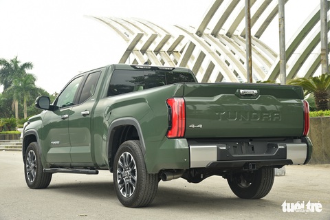 Toyota Tundra 2022 giá hơn 4 tỉ đồng: Bán tải Nhật mang đậm chất Mỹ - Ảnh 12. Toyota Tundra 2022 giá hơn 4 tỉ đồng: Bán tải Nhật mang đậm chất Mỹ - Ảnh 12.