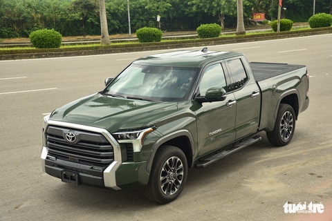 Toyota Tundra 2022 giá hơn 4 tỉ đồng: Bán tải Nhật mang đậm chất Mỹ - Ảnh 3. Toyota Tundra 2022 giá hơn 4 tỉ đồng: Bán tải Nhật mang đậm chất Mỹ - Ảnh 3.
