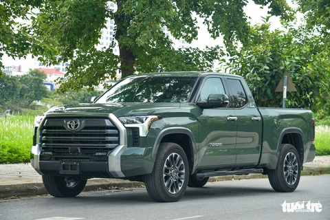 Toyota Tundra 2022 giá hơn 4 tỉ đồng: Bán tải Nhật mang đậm chất Mỹ - Ảnh 14. Toyota Tundra 2022 giá hơn 4 tỉ đồng: Bán tải Nhật mang đậm chất Mỹ - Ảnh 14.