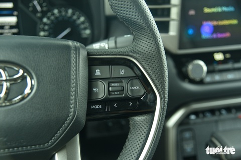 Toyota Tundra 2022 giá hơn 4 tỉ đồng: Bán tải Nhật mang đậm chất Mỹ - Ảnh 17. Toyota Tundra 2022 giá hơn 4 tỉ đồng: Bán tải Nhật mang đậm chất Mỹ - Ảnh 17.