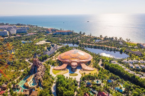 Khám phá hè bùng nổ với phố bia Tây tại Phú Quốc - Ảnh 2. Khám phá hè bùng nổ với phố bia Tây tại Phú Quốc - Ảnh 2.