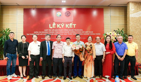 Công nghệ chống hàng giả giúp truy vết sản phẩm hàng hóa, minh bạch thông tin - Ảnh 2. Công nghệ chống hàng giả giúp truy vết sản phẩm hàng hóa, minh bạch thông tin - Ảnh 2.